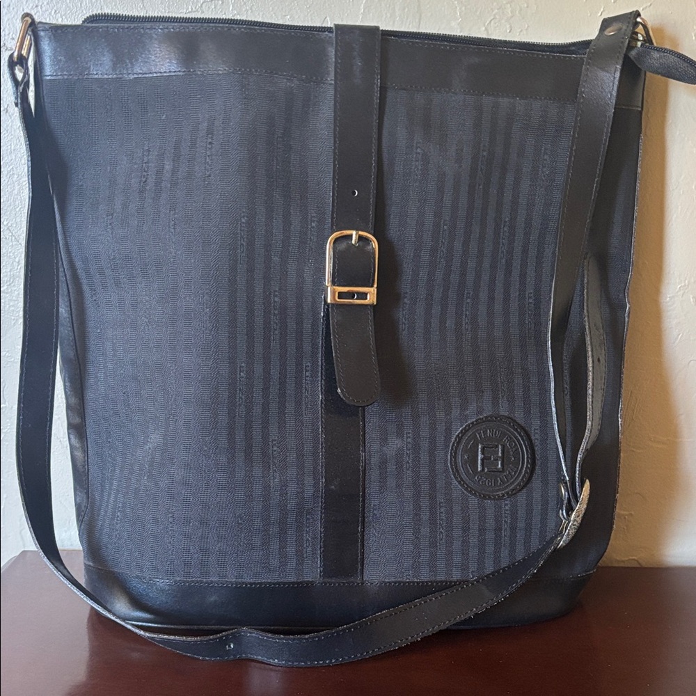 Large Bucket Bag Black Fabric and Leather Buckle Bag
MAKE AN OFFER!!